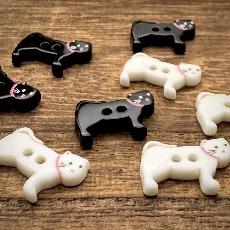 DIY Apparel Sewing 10 Pcs Cartoon Black and White Cat Resin Buttons for Sewing Kids Coat Sweater Clothing Hat DIY Decor